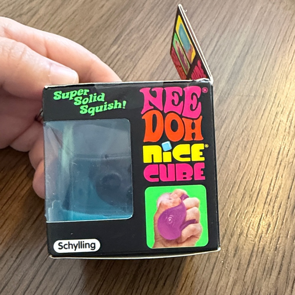 NeeDoh Nice Cube - Blue - Picture 4 of 6